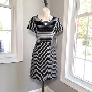 Tahari Black & Ivory Striped Sheath Dress - Women’s 4 NEW
